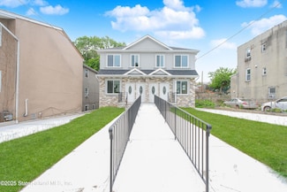 70 Clifton Ave, Staten Island, NY 10305