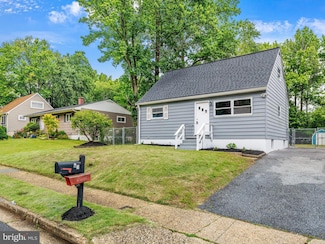 86 Summerfield Dr, Annapolis, MD 21403