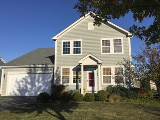 3119 Chalkstone Ave, Elgin, IL 60124