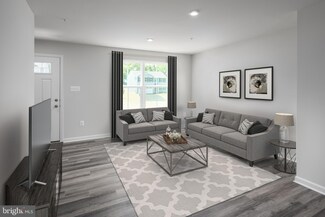 768 Raeann Dr, Greencastle, PA 17225