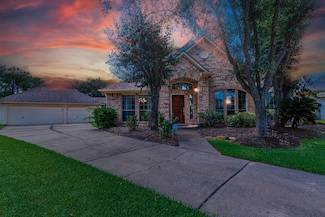 2207 Desert Vine Ct, Sugar Land, TX 77498