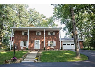 121 Oak Hill Dr, Harmony, PA 16037