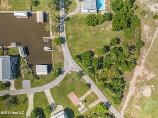 509 Prentiss Rd, Pass Christian, MS 39571