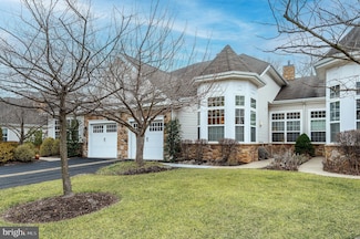 162 Copperfield Dr, Lawrence Township, NJ 08648