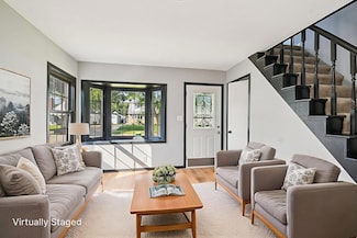 254 Arion St E, Saint Paul, MN 55118