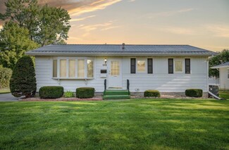 1919 Byron Ave, Waterloo, IA 50702