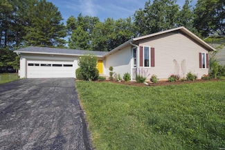 3626 S Kingsbury Ave, Bloomington, IN 47401