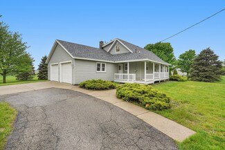 7316 Pingree St, Allendale, MI 49401
