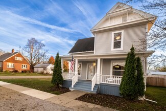 100 Maplewood Ave, Mount Vernon, OH 43050