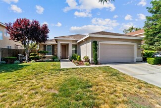 5322 E Grove Ave, Fresno, CA 93725