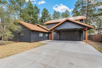 526 N Charles Rd, Flagstaff, AZ 86001