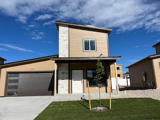 78 26th St, Wheatland, WY 82201