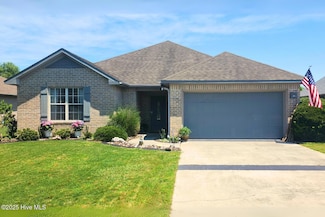 115 Castle Bay Dr, Hampstead, NC 28443
