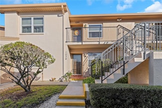 1034 Bowsprit Ln, Holiday, FL 34691