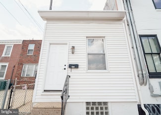 2642 Coral St, Philadelphia, PA 19125