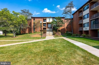 8007 Mandan Rd Unit 615, Greenbelt, MD 20770