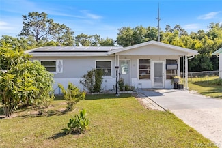 15 E Murray St, Beverly Hills, FL 34465