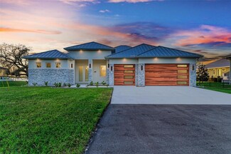 6100 Riverside Dr, Punta Gorda, FL 33982