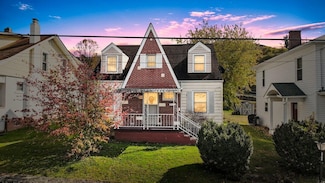 702 Westview St, Narrows, VA 24124