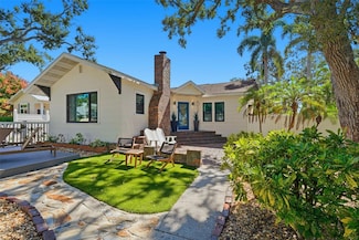 517 Avery Ave, Crystal Beach, FL 34681