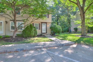 9471 Timber View Dr, Indianapolis, IN 46250