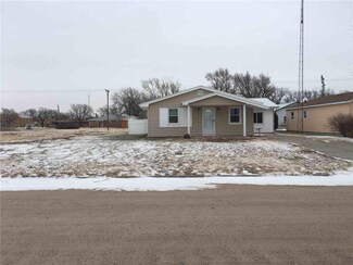341 Ash St, Grainfield, KS 67737