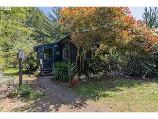 88102 Mallory Ln, Bandon, OR 97411