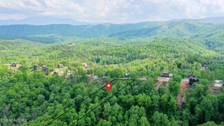 2737 Red Sky Dr, Sevierville, TN 37862