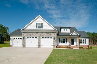 54 Batten Hill Ln, Selma, NC 27576
