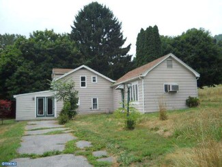 97 Main St, Ashland, PA 17921