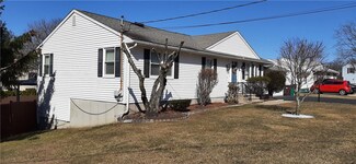 1565 Mendon Rd, Woonsocket, RI 02895