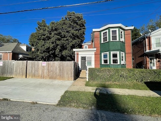 4206 Houghton St, Philadelphia, PA 19128