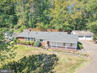 18322 Sharon Rd, Triangle, VA 22172