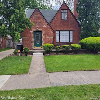 19121 Curtis St, Detroit, MI 48219