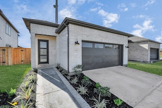 4348 Avron Dr, Stafford, TX 77477