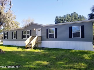 1001 Shell St, Welaka, FL 32193