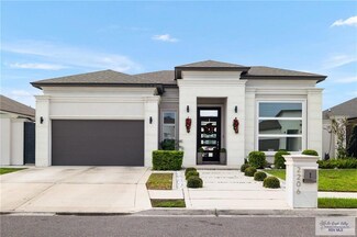 2206 E 8th St, Mission, TX 78572