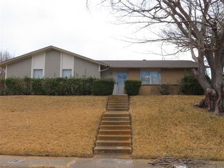 406 Blueridge Dr, Duncanville, TX 75137