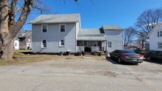 16 Cedar St, Rockland, ME 04841