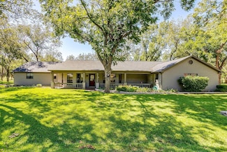 8621 Ravenswood Rd, Granbury, TX 76049