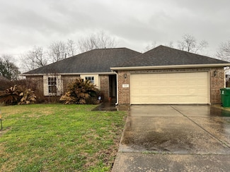 1033 Theresa St, Houston, TX 77051