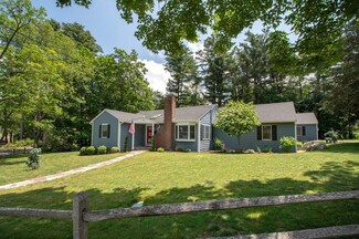 18 Liberty Pole Rd, Hingham, MA 02043