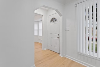 18031 Mendota St, Detroit, MI 48221