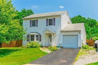 1191 E 3rd Ave, Bay Shore, NY 11706