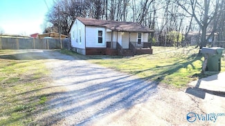 2305 Stanley Dr NW, Huntsville, AL 35816
