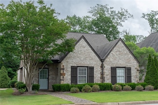 954 Starr Ct, Auburn, AL 36830