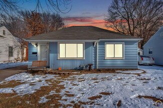 1928 SW Stone Ave, Topeka, KS 66604