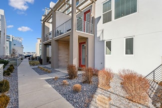 4574 W Daybreak Rim Way, South Jordan, UT 84009