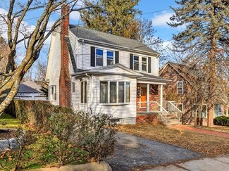 45 Walnut St, Arlington, MA 02476