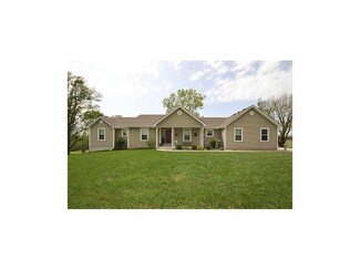 18780 Lober Rd, Weston, MO 64098